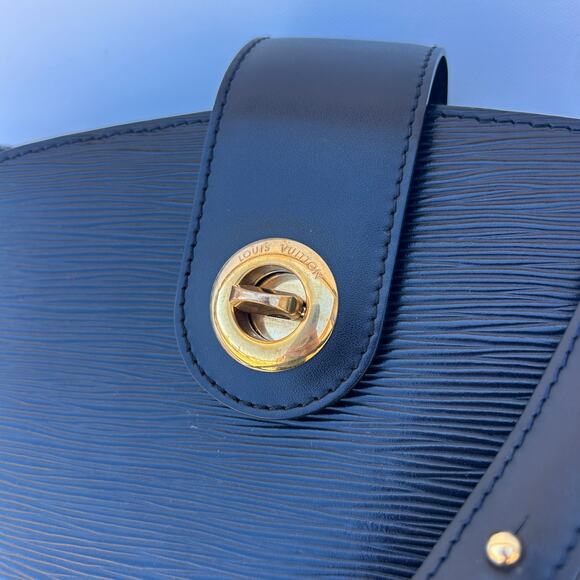 Louis Vuitton Cluny Epi Leather Shoulder Bag Black Bucket Purse Designer - Picture 4 of 13